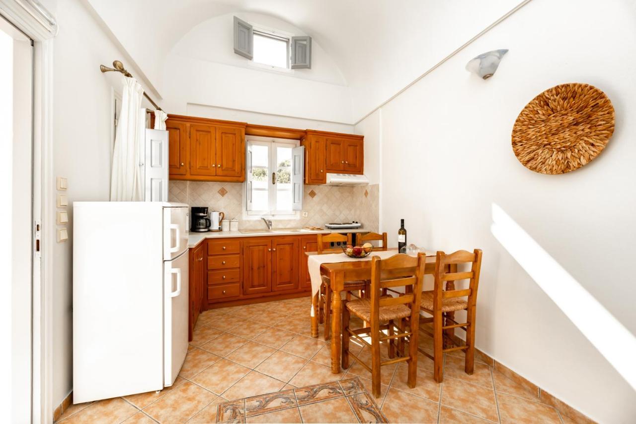 Villa By Hotel Thira Fira  Eksteriør billede