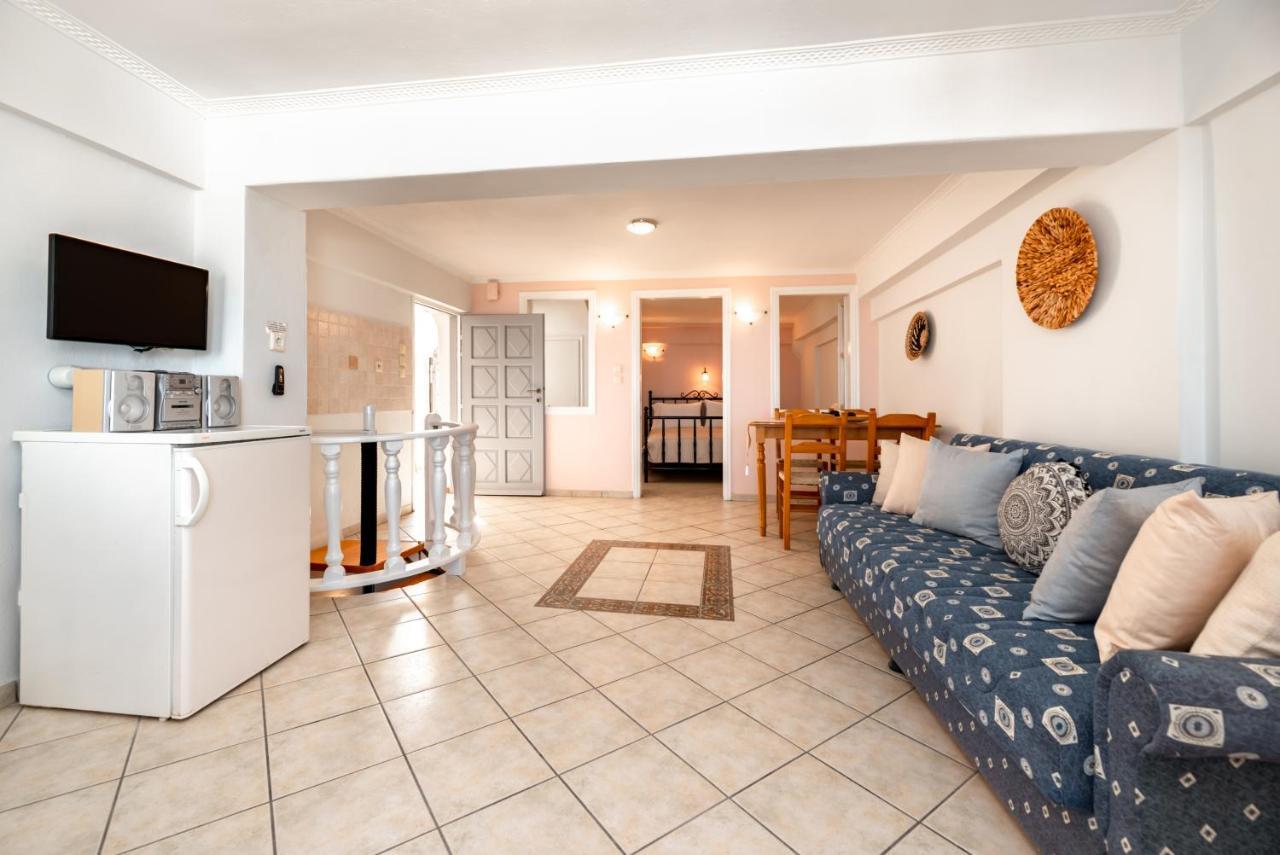 Villa By Hotel Thira Fira  Eksteriør billede