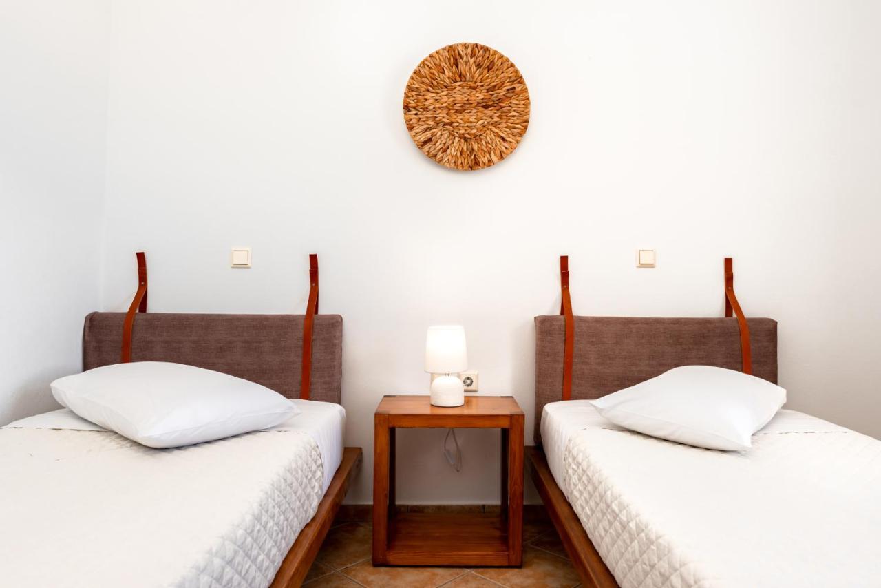 Villa By Hotel Thira Fira  Eksteriør billede