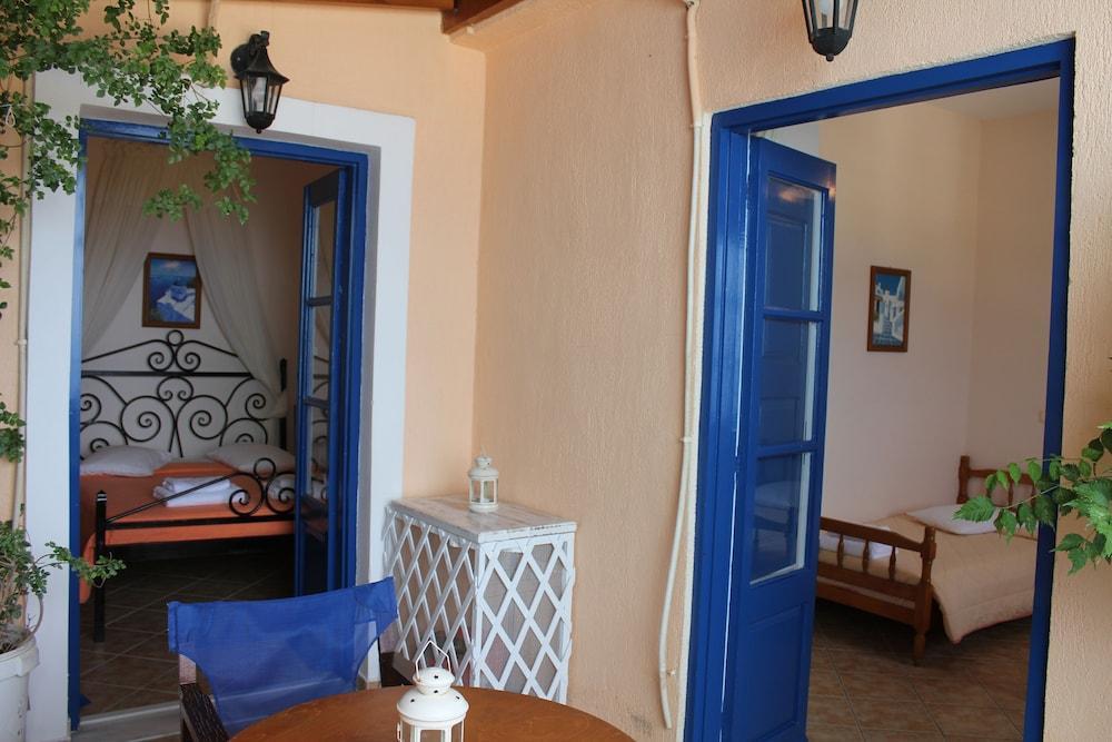 Villa By Hotel Thira Fira  Eksteriør billede