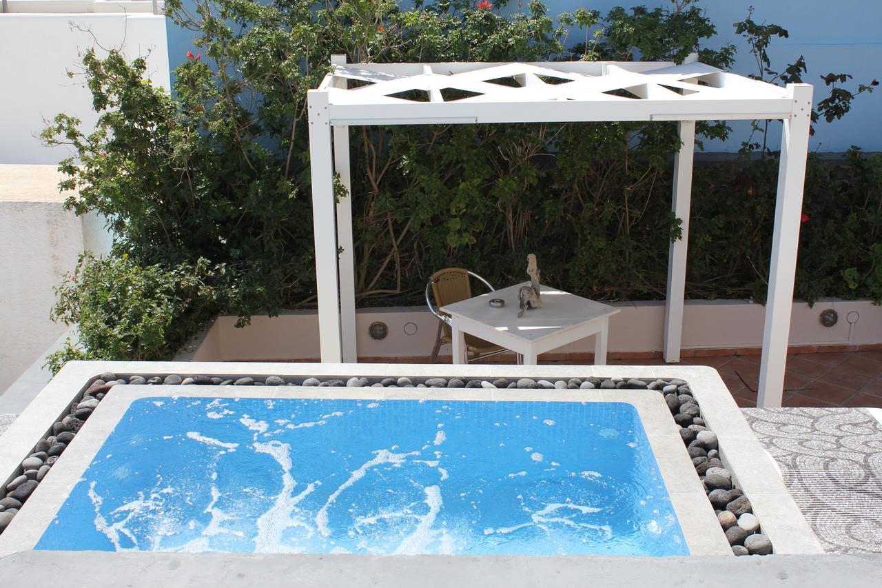 Villa By Hotel Thira Fira  Eksteriør billede